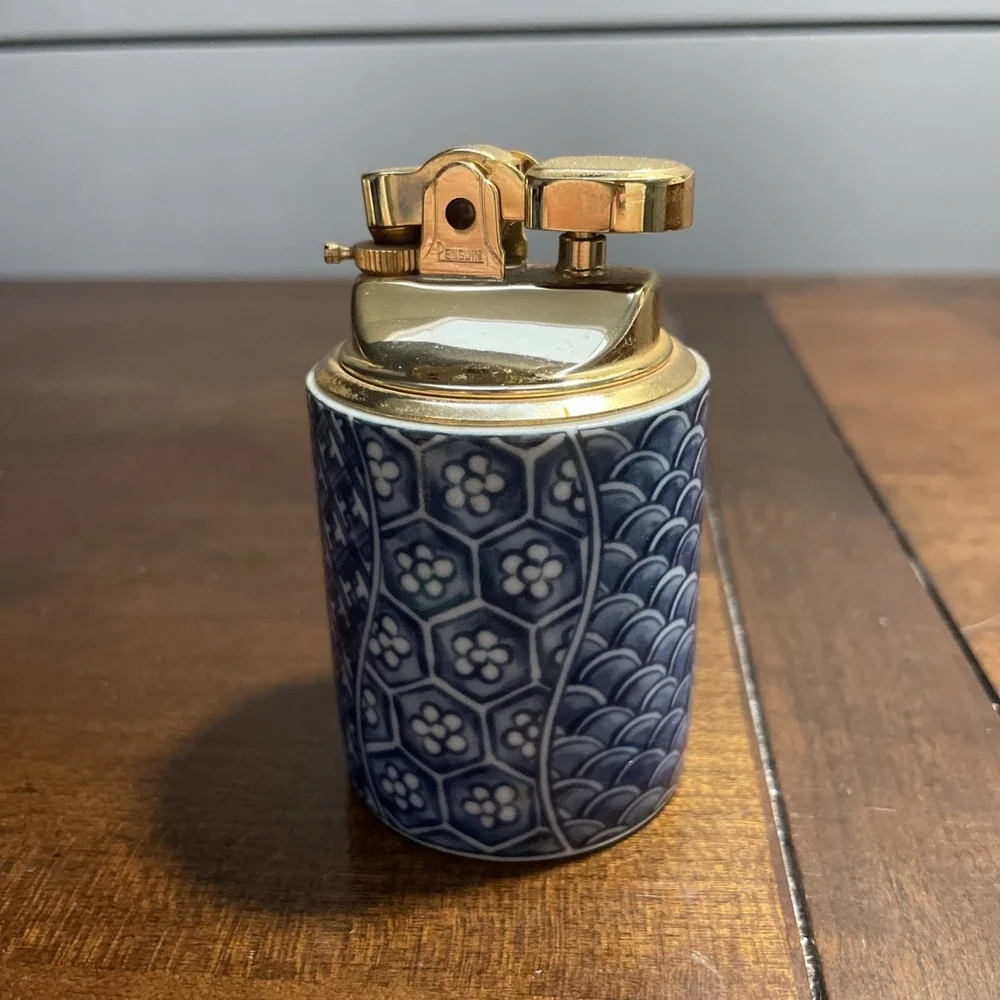 RARE PORCELAIN PENGUIN LIGHTER MANN JAPAN -KUTANI/SEIGAIHA